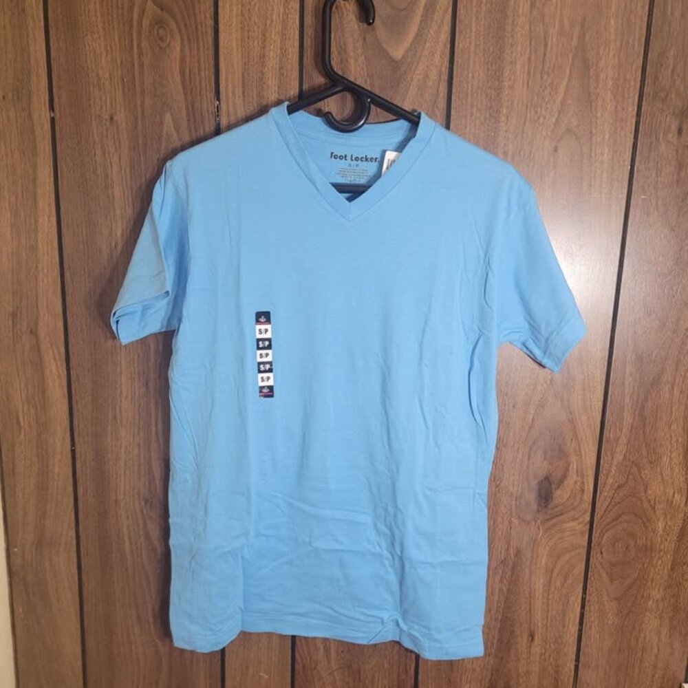 Women Foot Locker Light Blue V-Neck Tee - Size S